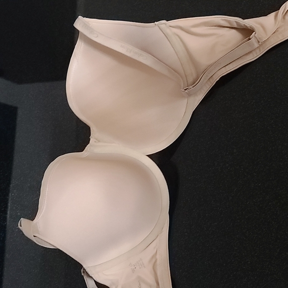 Calvin Klein Bra 34DD - Picture 4 of 4